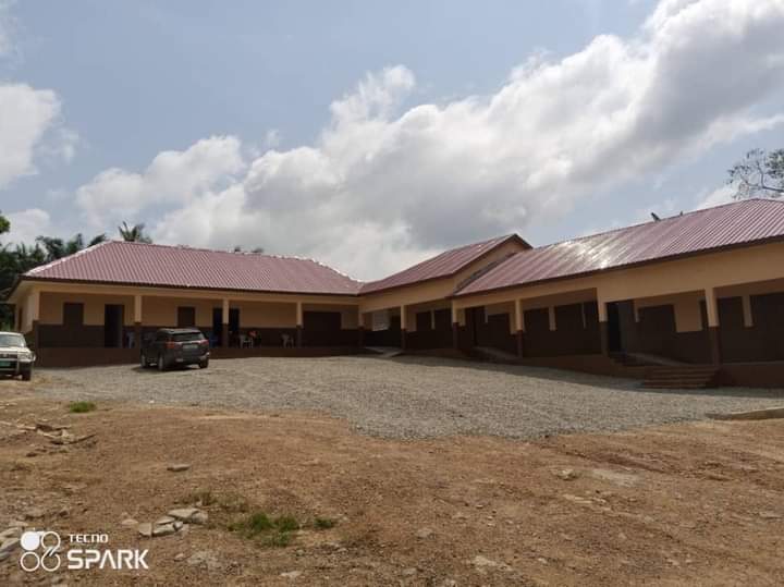 West Akim: Assembly Hands Over Ghc502k Classroom Block, Library to Onyinafunso