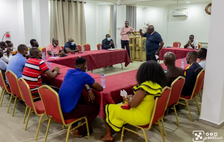 E/R: MP Meets Fuel Station Owners, Dealers To Deliberate On Developing Constituency