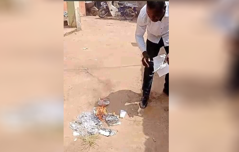 Nigeria: Man Burns Bible After Healing Challenge With A Nigerian Pastor Went Wrong