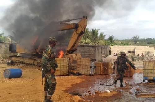 Four Excavators Set Ablaze by Soldiers in A/R