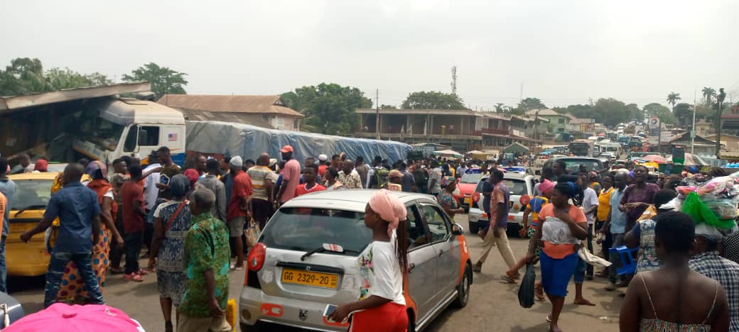 Nsawam Accident: 5 Confirmed Dead,12 Injured, MP Commiserate With Victims