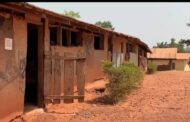 E/R : Akenkase Community Agitates Over Near Collapse School Building
