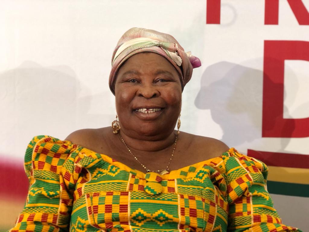 A/R: Akua Donkor Fights Kenyasi No.1 Chief Over Land, Calls On Asantehene For Intervention