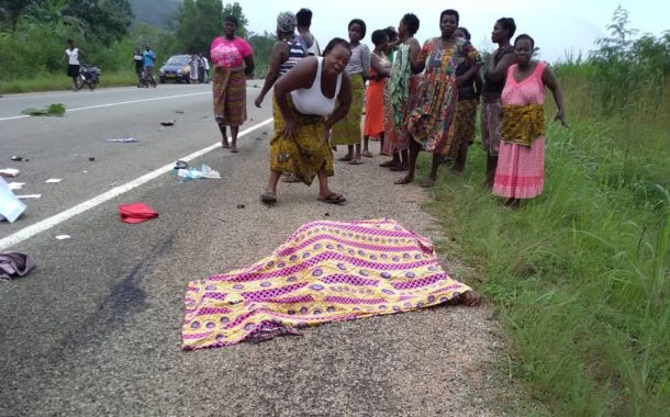 E/R: Two Die, Many Injured in Fatal Accident at Akyem Aboabo on Accra - Kumasi Highway