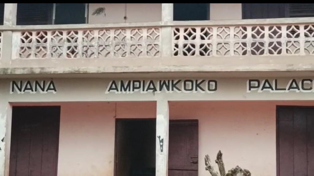 C/R: Chaos as Armed Men Vandalize Agona Nyarkrom Palace, Chiefs and Elders Flee