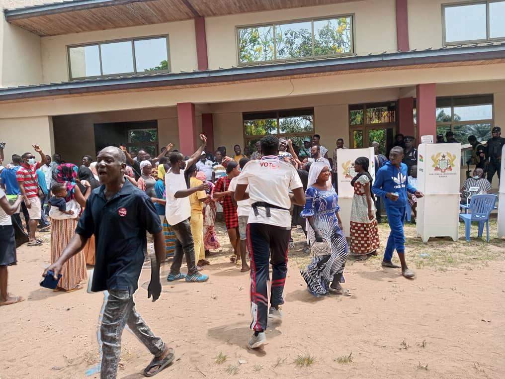 Police Storms Abuakwa North as Tensions Rise, Vice-Chairman Accused of Stuffing Ballots