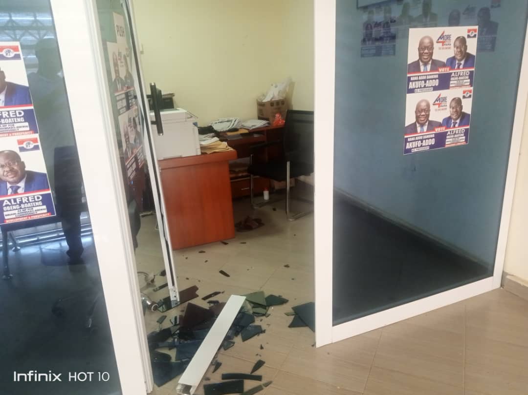 Bibiani: Office of NPP MP Vandalized By Rampaging Youth