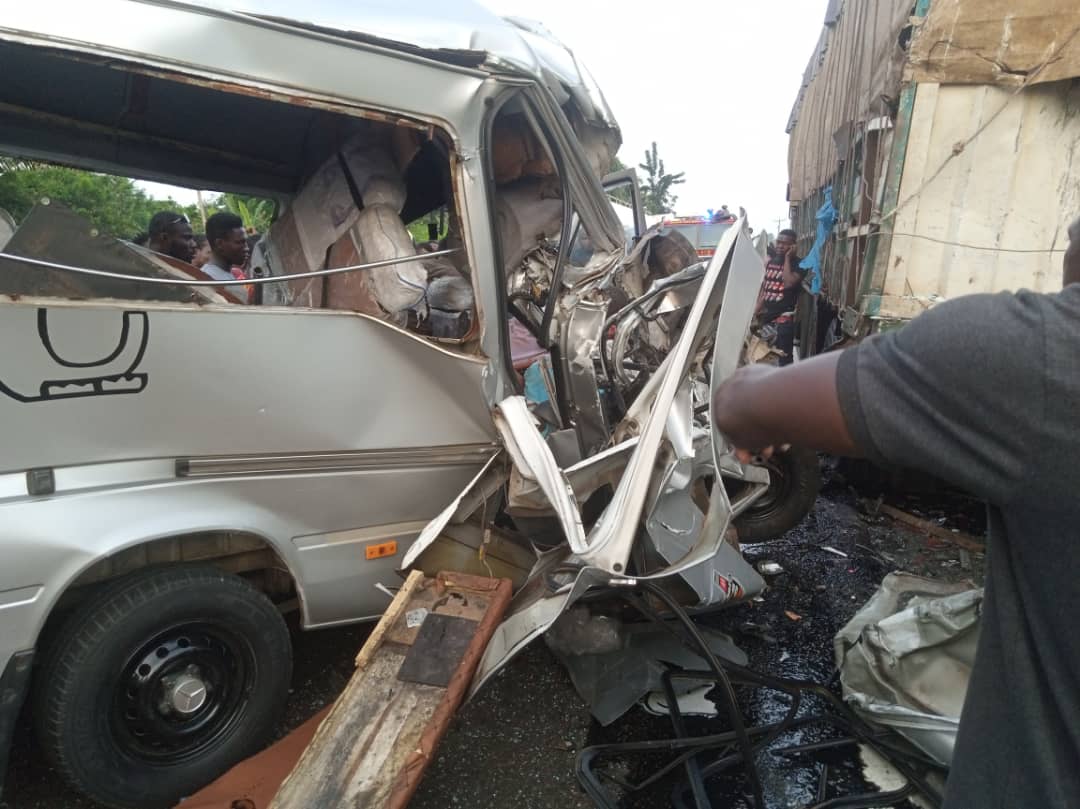 Another Gory Accident Kills 5 on Accra - Kumasi Highway