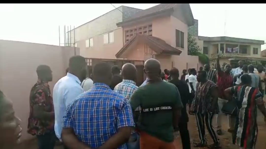 Akyem Oda: Angry NPP Executives Storm MP's House but MP Escapes