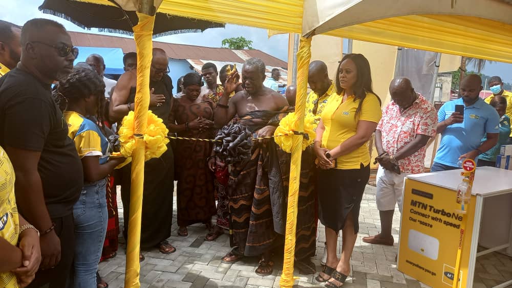 Kwahu: MTN Hands over GH₵ 70,000 Paved Durbar Grounds to Obomenghene