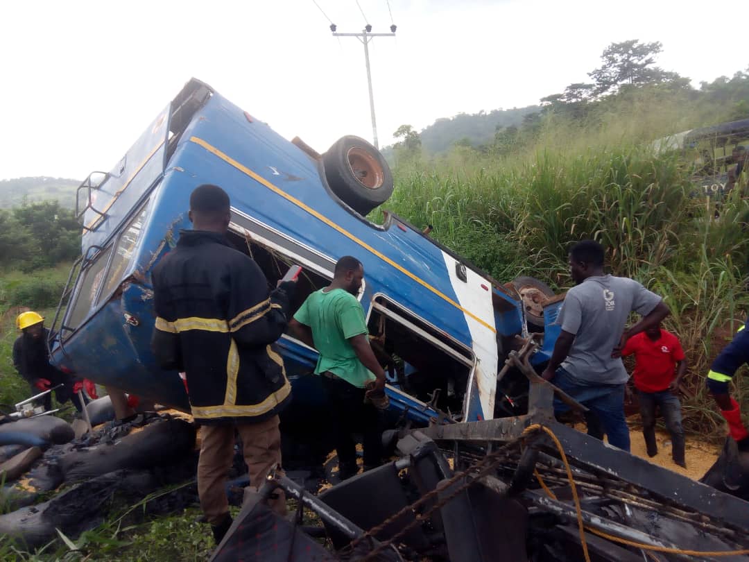 Police Investigate Fatal Accident On Begoro -Osiem Highway Which Killed 5