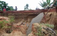 E/R: 'Death Trap' Adawso-Mangoase Road Affecting Economic Activities, Education - Residents
