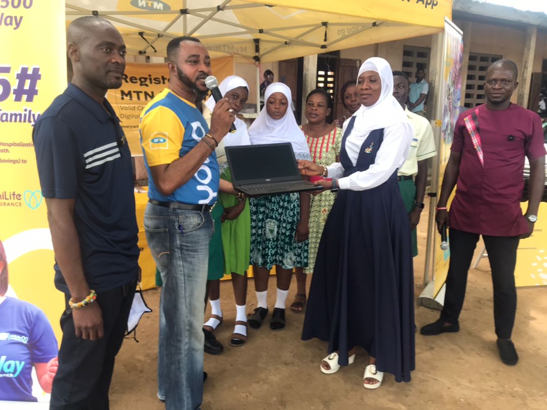 Koforidua: Students of Apimpoa Islamic JHS Benefit under MTN 21 Days of Yello Care Project