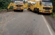 Accra To Kumasi Highway Blocked , Vehicles Using Kyebi Road