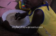E/R: KG Pupils Write In Gari