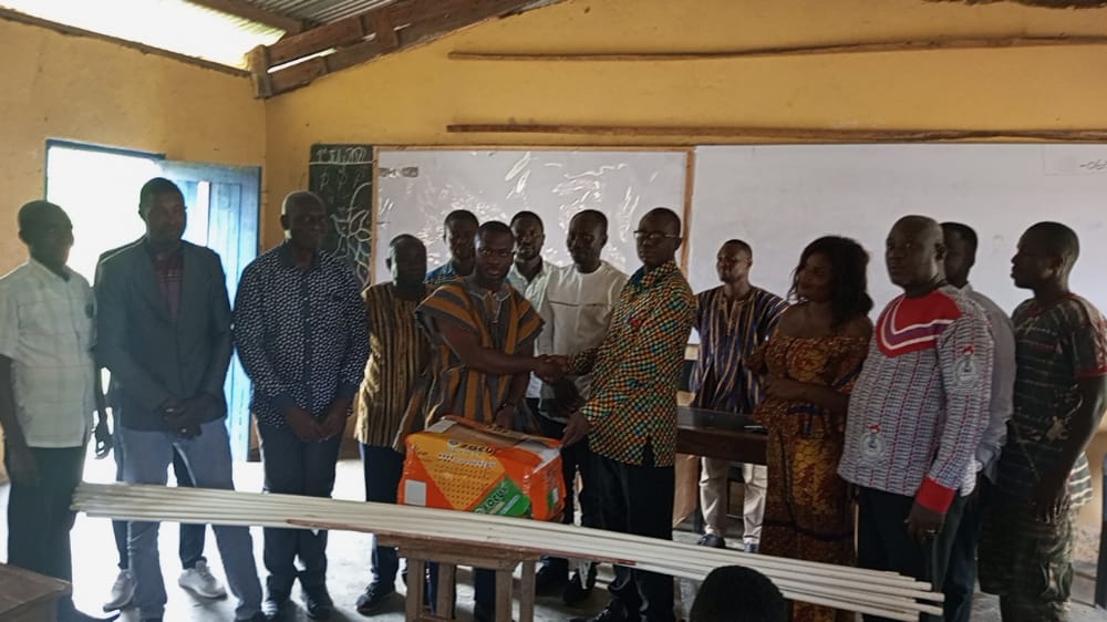 E/R: Nana Kofi Akomea Jnr Support Two Schools In Fanteakwa South