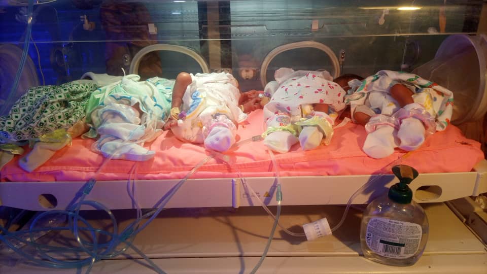 E/R: Woman ,37, Gives Birth To Set Of 5 Baby Girls