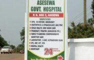 E/R: Asesewa Gov't Hospital Administrator Hot As Staff Chase Him Out