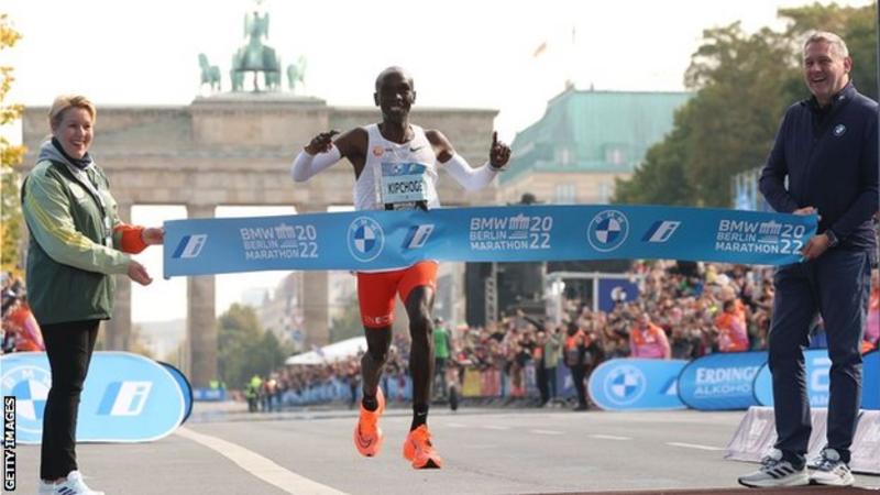 Eliud Kipchoge Breaks His Own Marathon World Record in Berlin