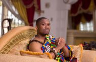 E/R: Residents of Akropong Embark On Vigil Procession as Okuapehene Gazetted