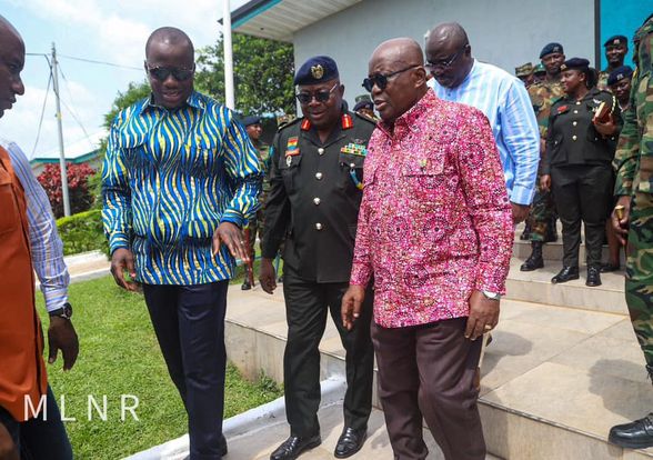 A/R: Lands Minister Joins Akufo-Addo's Convoy, Leads In Propagating Government Achievements