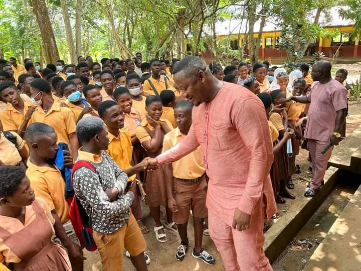 Pass And Enjoy Free SHS – Adanse Fomena DCE Inspires BECE Candidates