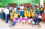 C/R: Minister Donates To Orphanage To Celebrate Birthday