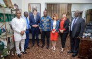 Deputy Australian Foreign Minister Calls On Lands Minister