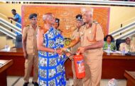 V/R: House Of Chiefs Receive Fire Extinguishers to Help Fight Bush Fires/Fire Outbreaks