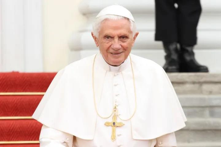 December 31st:Vatican Officially Announce The Death Of Pope Benedict ...