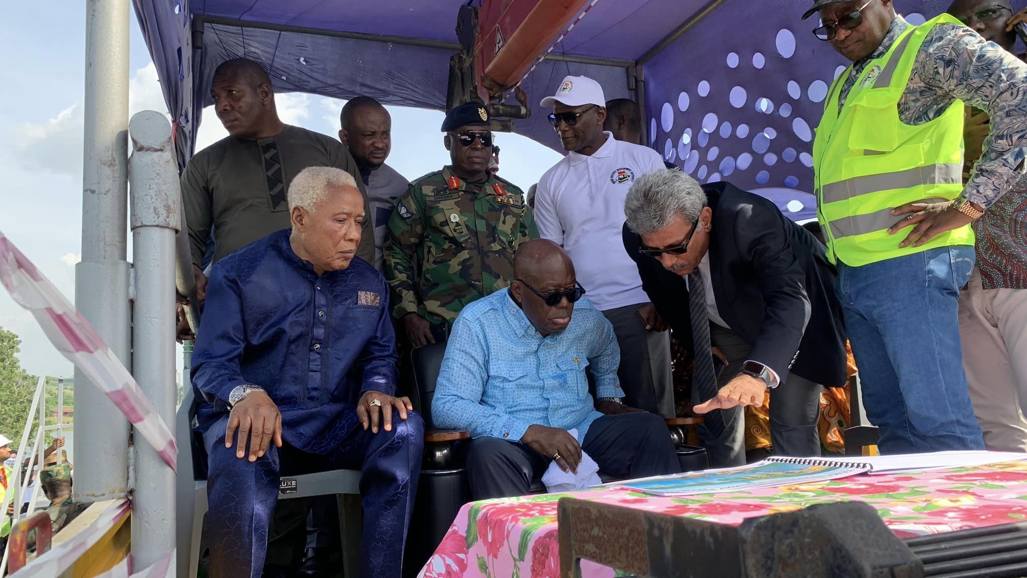 E/R: Akufo-Addo Inspects Volta Rail Bridge