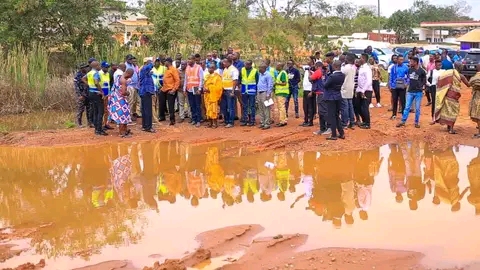 A/R: Amoako Atta Pledges To Fix Damaged Bridge On Kumasi-Mampong-Ejura-Yeji Trunk Road