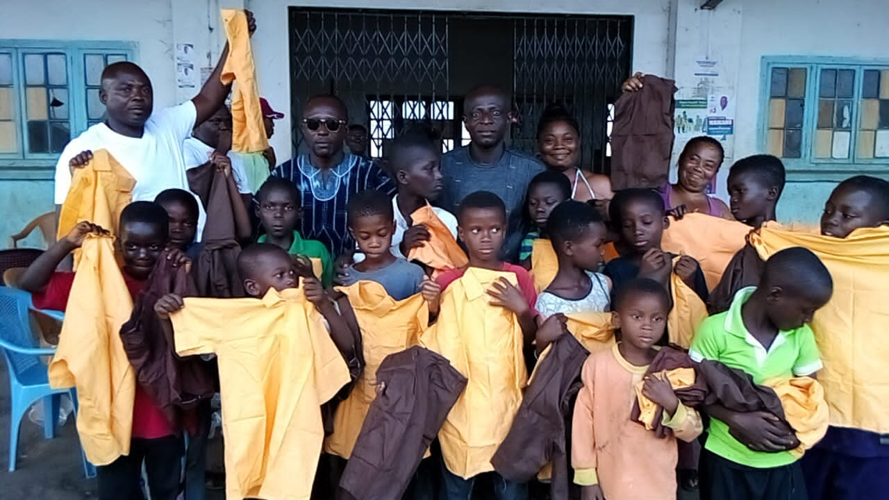 Koforidua:Assembly Member Distributes Free Uniforms To Pupils Ahead Of Reopening Of Schools