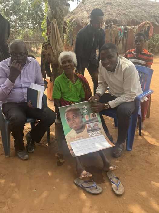 V/R:Edem Agbana Leads Ketu South NDC To Familiarise With 120-Year Old Staunch Member