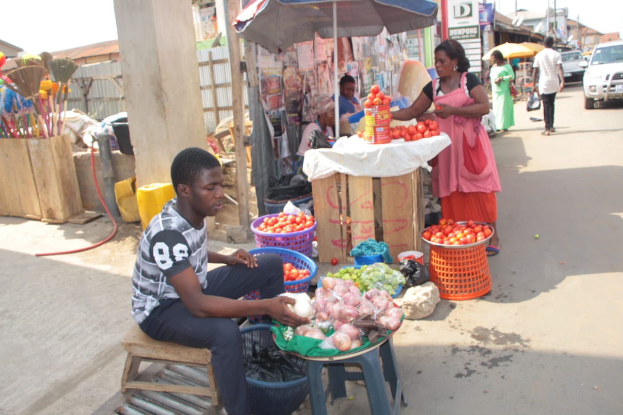 Koforidua: Orphan With 7As In WASSCE But Selling Onion And Tomatoes On The Streets