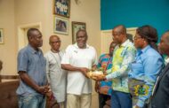 Akufo-Addo Gives Sellas Tetteh Ghc50K