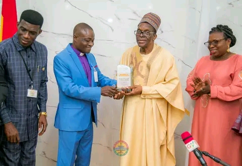 Speaker Receives 'Defender Of Faith' Award