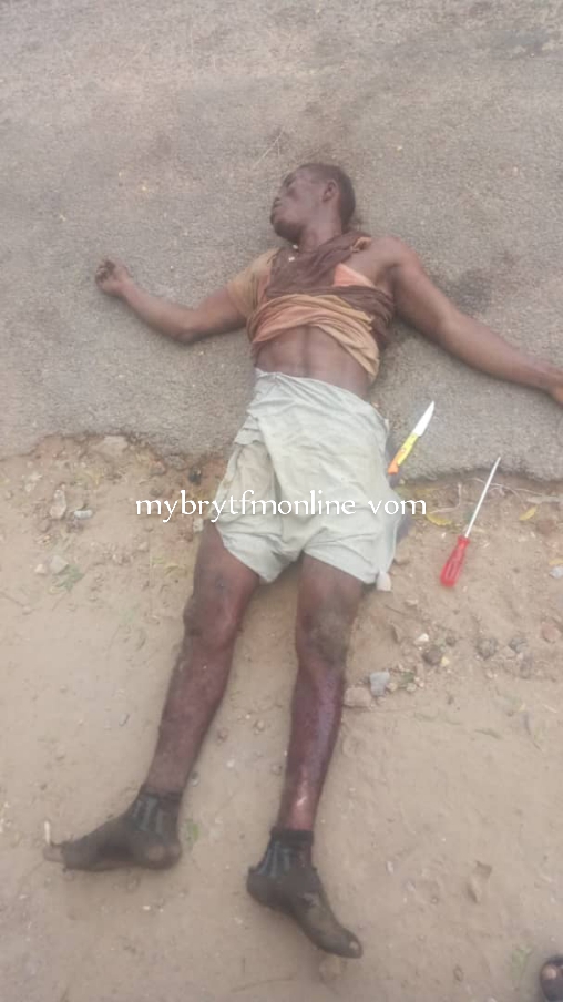 C/R: Suspected Armed Robber Allegedly Killed And Dumped At Roadside In Effutu