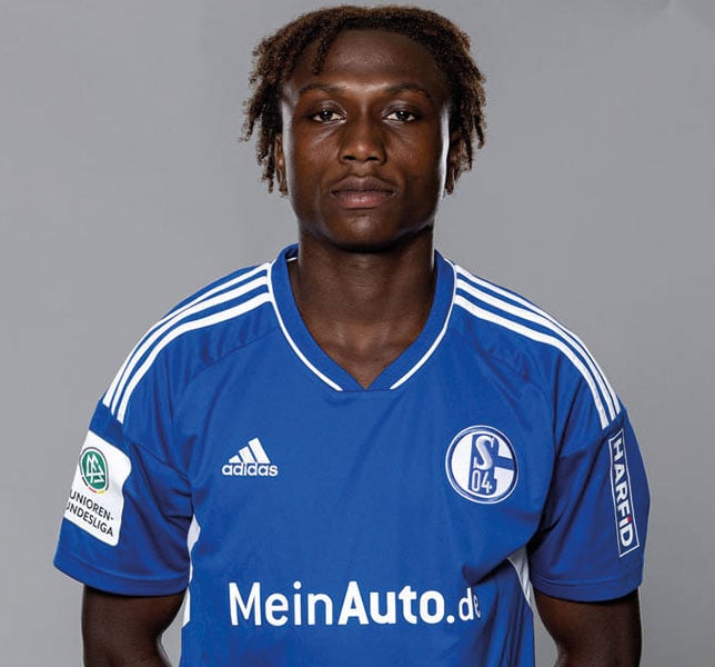 Ghanaian Versatile Midfielder Emmanuel Gyamfi Plays In FC Schalke 04’s Friendly Win Over VVV-Venlo