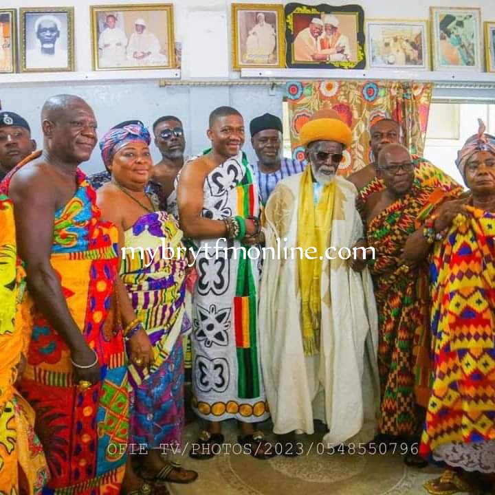 E/R: Okuapehene Visits National Chief Imam