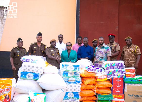 E/R: Oppong Nkrumah Family Donates To Nsawam Prisons To Mark Information Minister's Birthday