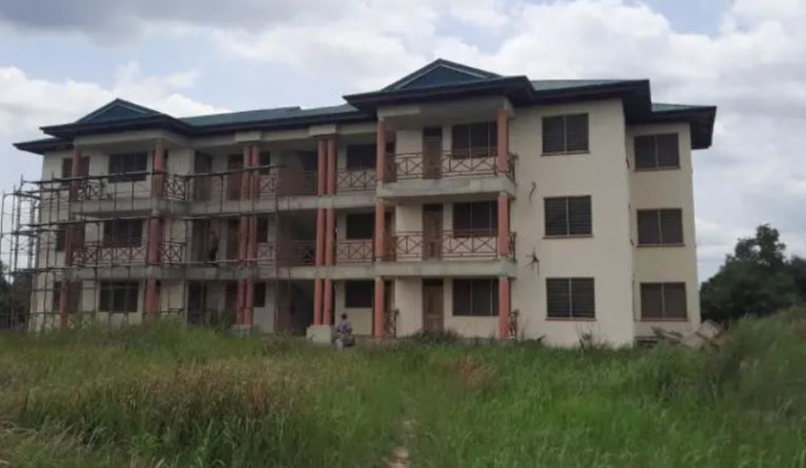 Akatsi South: Abandoned Akatsi Hospital Buildings Deteriorating