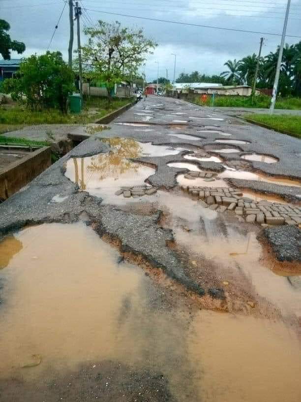 Two Strong Road Contractors Dispatched To Koforidua To Fix Roads After Demo Threat