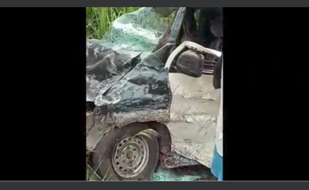 E/R: Dozens Of Passengers Injured After 2 Vehicles Crashed On Akuapem-Adukrom Road