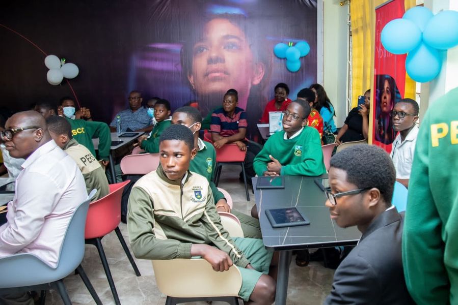 E/R: St Peters SHS Becomes First Public School To Launch An Artificial Intelligence On Campus