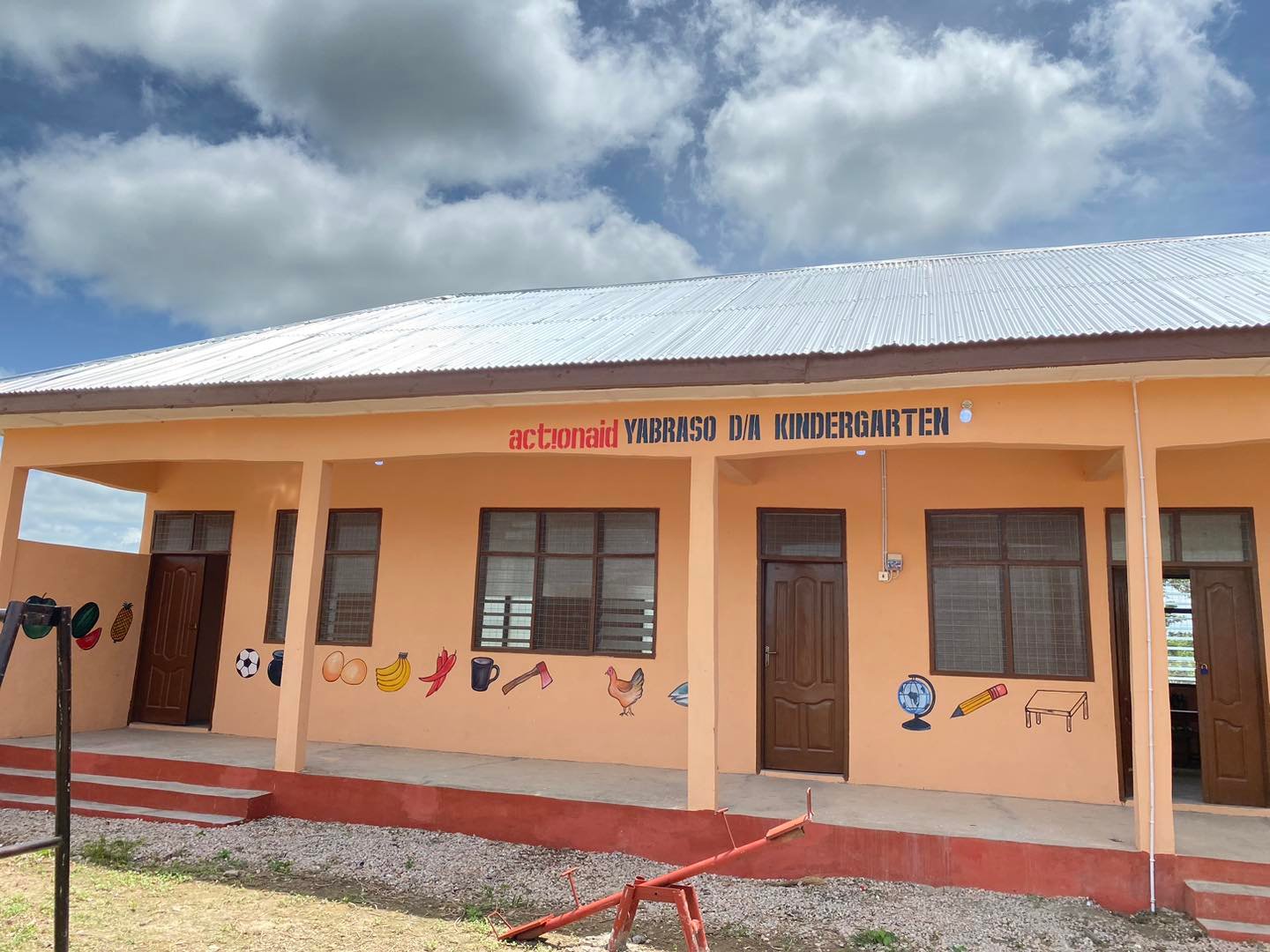 Bono Region: Yabreso and Bepoayase Communities Gets Kindergarten Schools