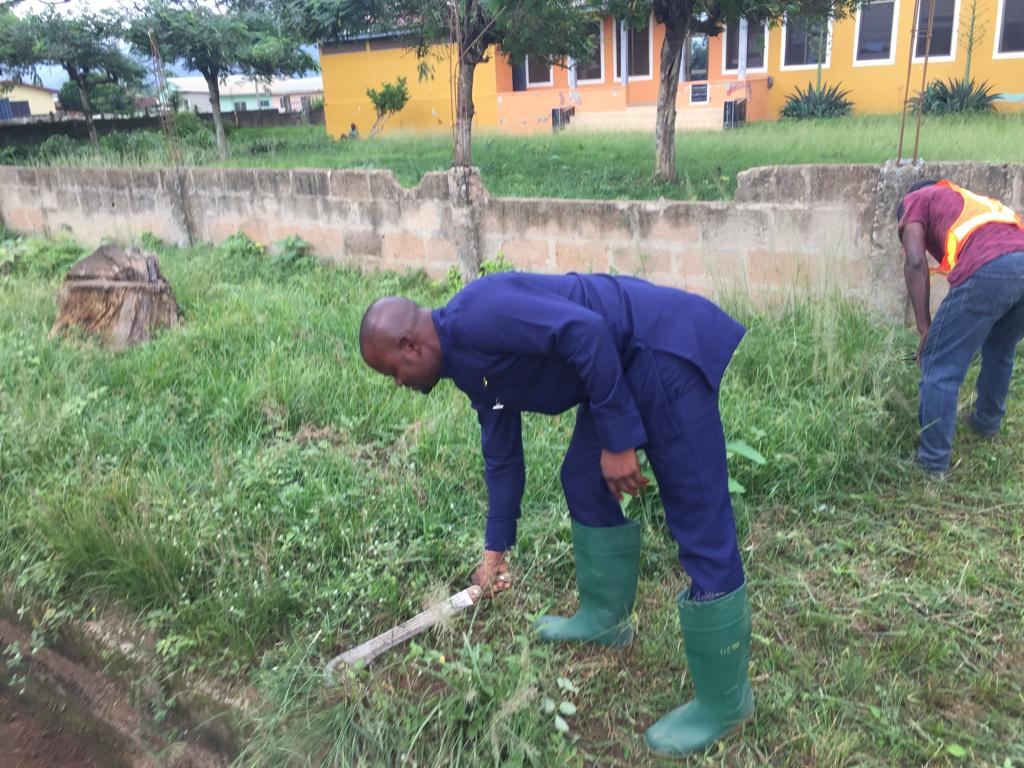 E/R: NDC Parliamentary Candidate Joins Jumapo Residents For A Clean-Up Exercise