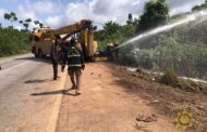 E/R: Tanker Transporting 54k Litres Of Fuel Crashes But Fire Service Averts Fire Disaster On Accra To Kumasi Highway