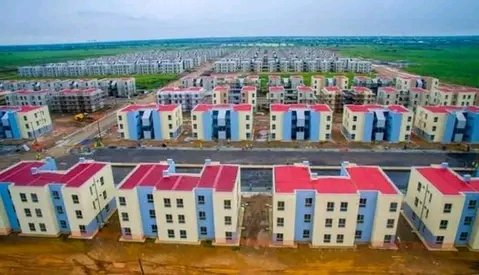 It Is Unacceptable To Spend Billions On National Cathedral And Leave Saglemi Housing Project - Mahama Jabs Akufo-Addo