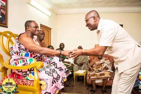 E/R: New Juaben Omanhene Commends Ghana Parliamentary Democracy